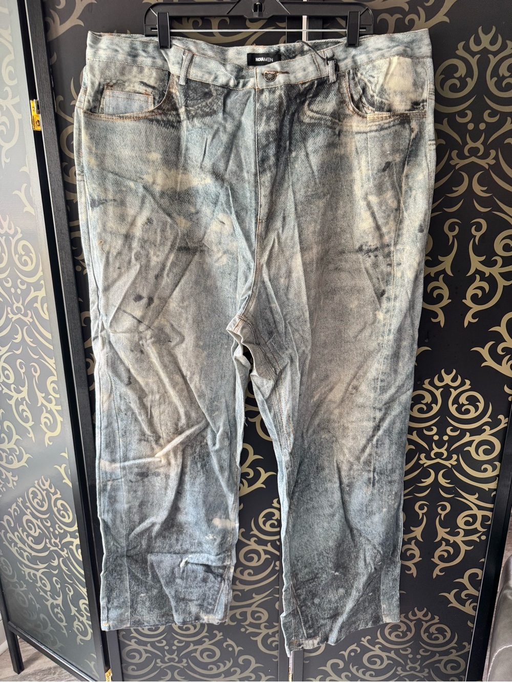 Fashion Nova Men's Straight Jeans in Washed Grey-Blue
